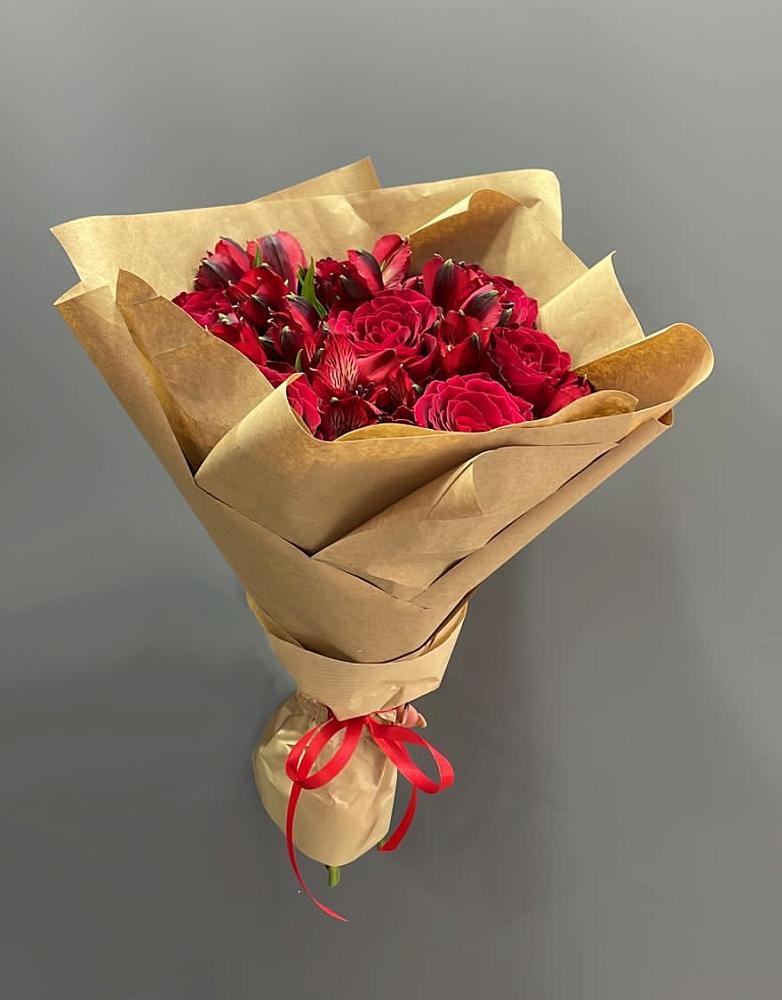 Букет цветов из: Альстромерии и Розы в Татищево