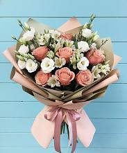 Букет цветов из:  Розы, Альстромерии и Лизиантусы #REPLACE_PRED# Татищево