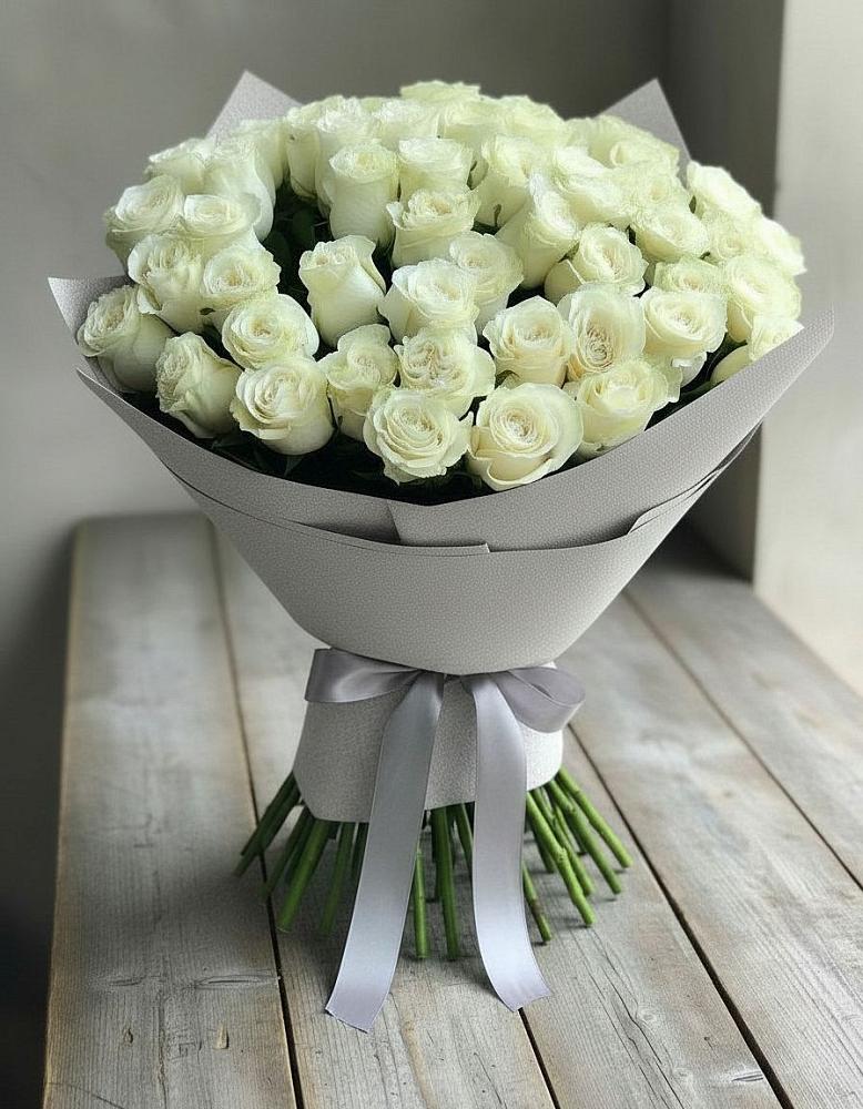 Букет 35 Белых роз в Татищево