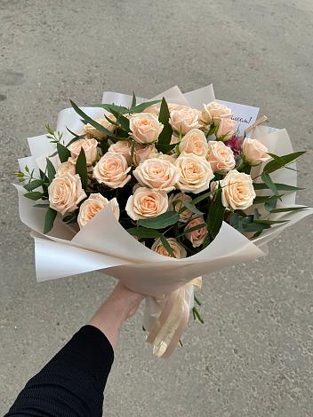 Букет Кремовые розы Латте в Татищево