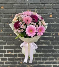 Букет цветов из:  Герберы и Хризантемы в Татищево