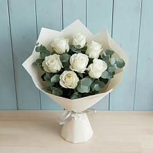 Букет Белые розы в Эвкалипте в Татищево