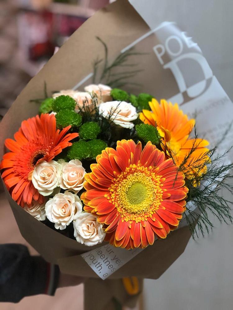 Букет цветов из: Герберы, Хризантемы и Розы в Татищево
