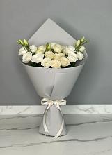 Букет цветов из:  Розы и Лизиантусы в Татищево